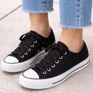 Converse Chuck Taylor All Star Lift Platform Black and White Sneakers.  Size 8